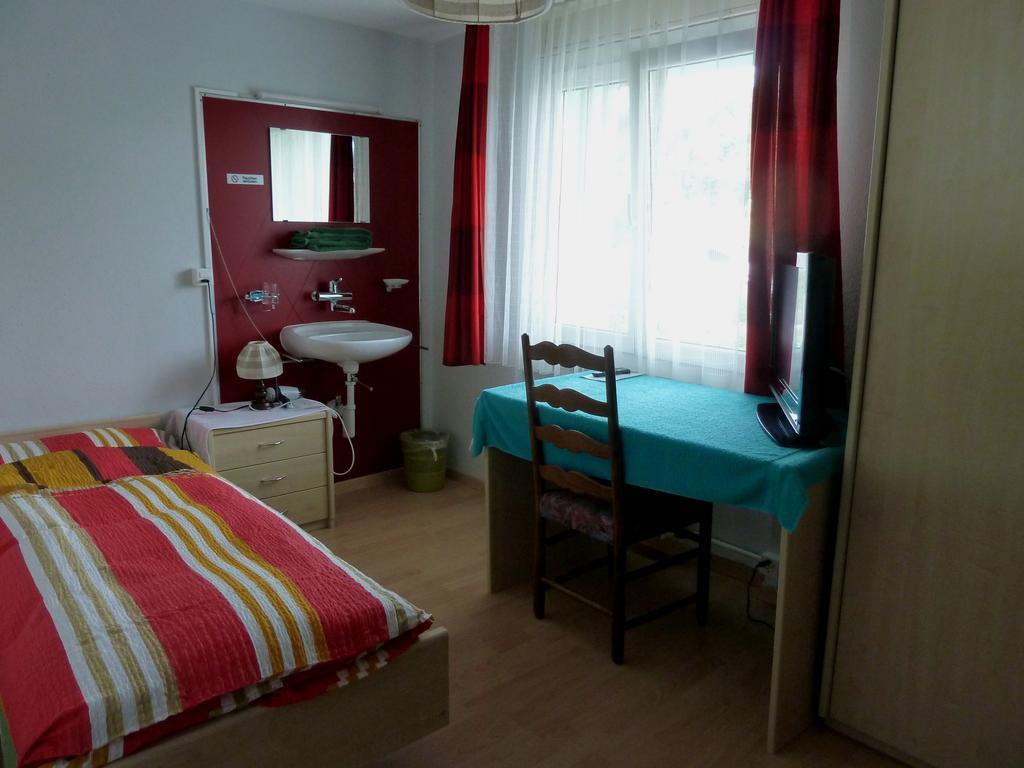 Backpackers Gasthaus Post Willisau Habitación foto